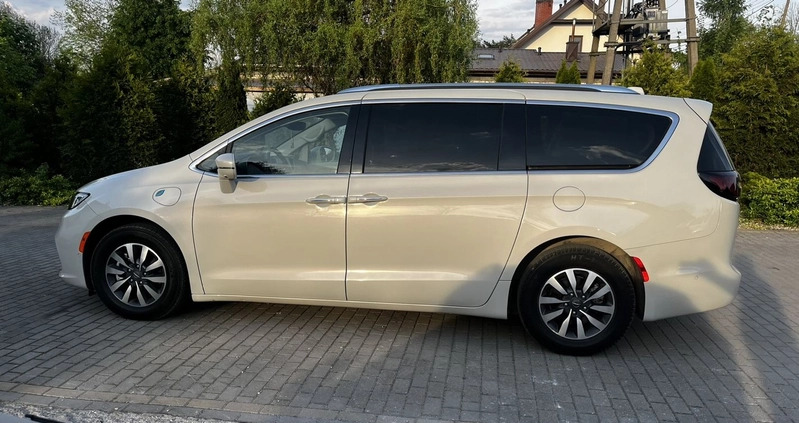 Chrysler Pacifica cena 179000 przebieg: 86000, rok produkcji 2021 z Łaszczów małe 781